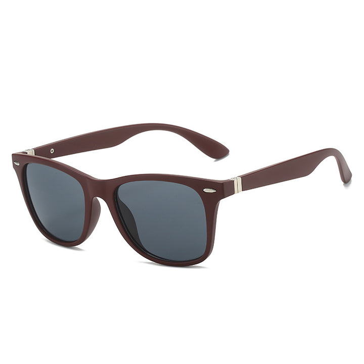 Dame moteriktig solbrille med beskyttende UV-beskyttelse og trendy design Luvikno