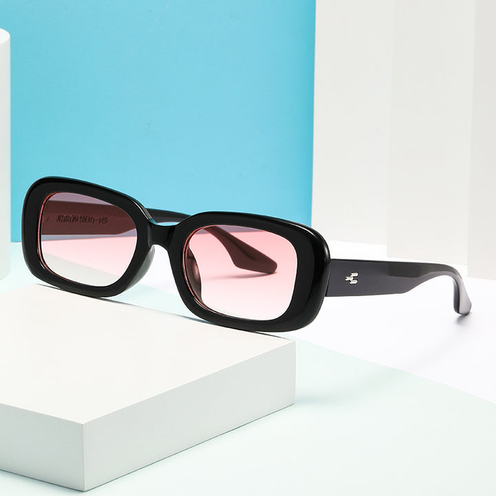 Dame moteriktig kvadratisk solbrille med bred ramme og UV-beskyttelse Luvikno