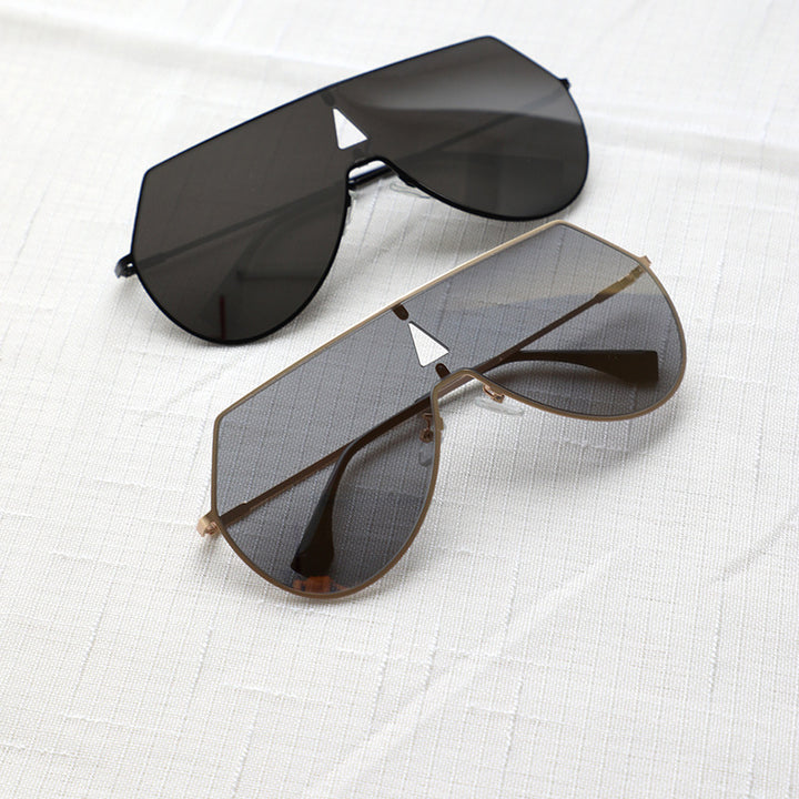 Dame futuristisk oversized solbriller med beskyttende metallramme Luvikno