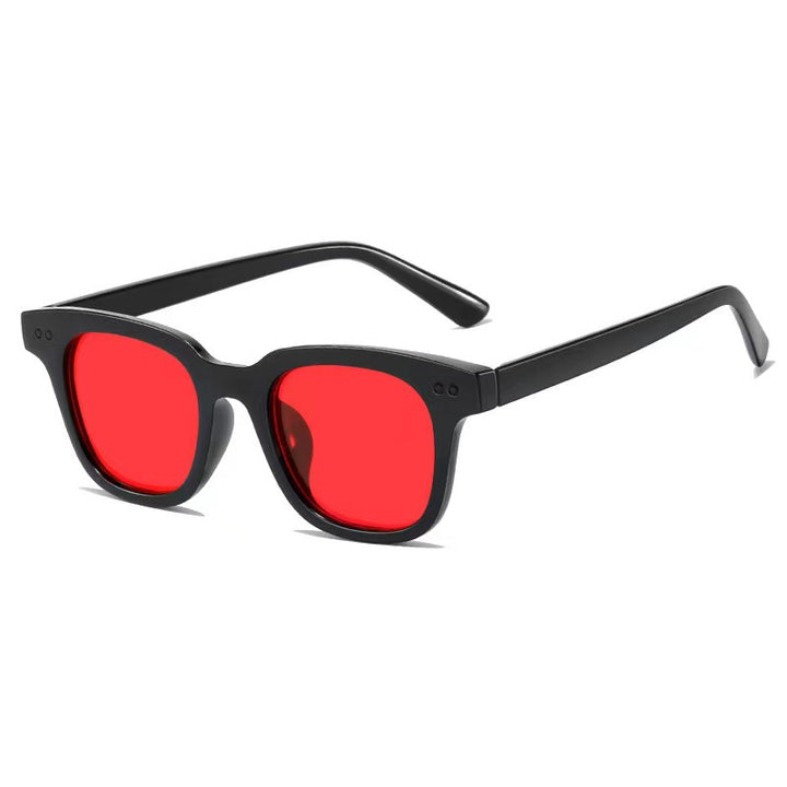 Dame moteriktig retro-solbrille med robust plastramme Luvikno