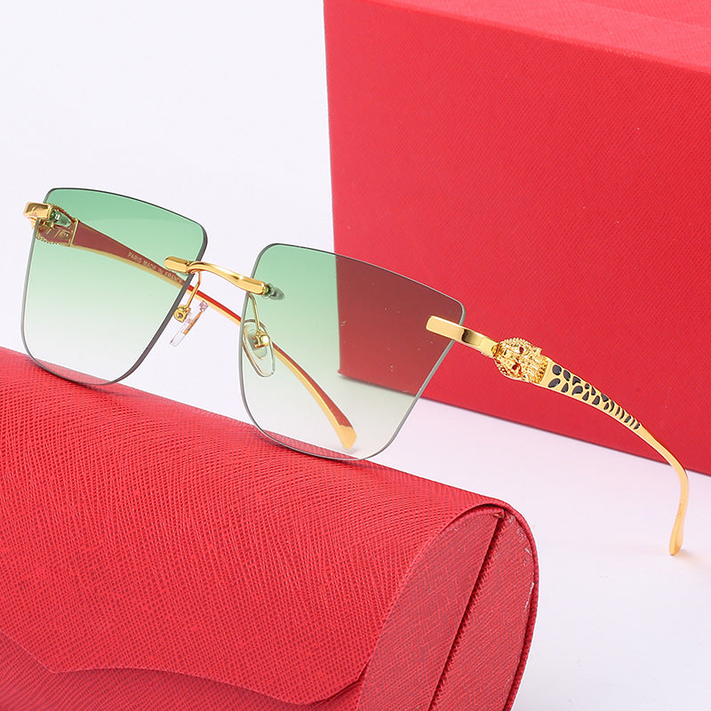 Dame Geometrisk Solbrille med elegant gullfarget detalj Luvikno
