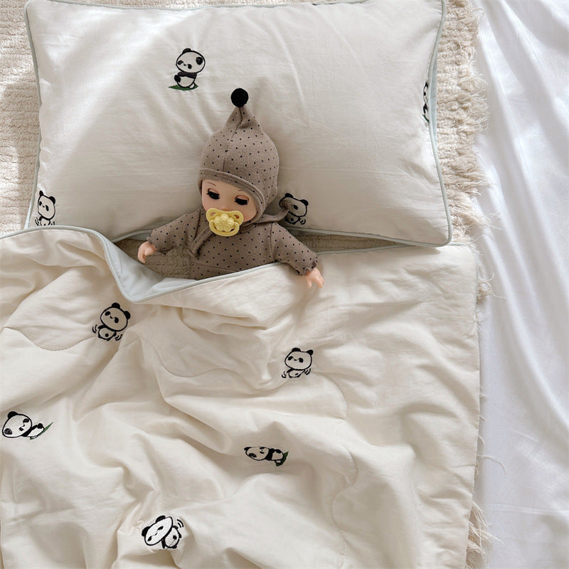 Unisex Cozy Teppe med Søtt Panda Design Luvikno