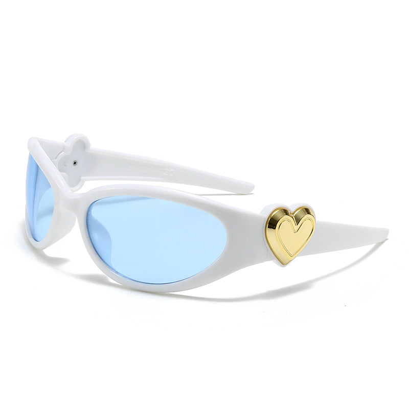 Dame moteriktig solbrille i stilfullt hjerte-design Luvikno