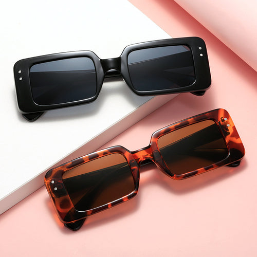 Dame trendy firkantet solbrille med moderne design og UV-beskyttelse Luvikno