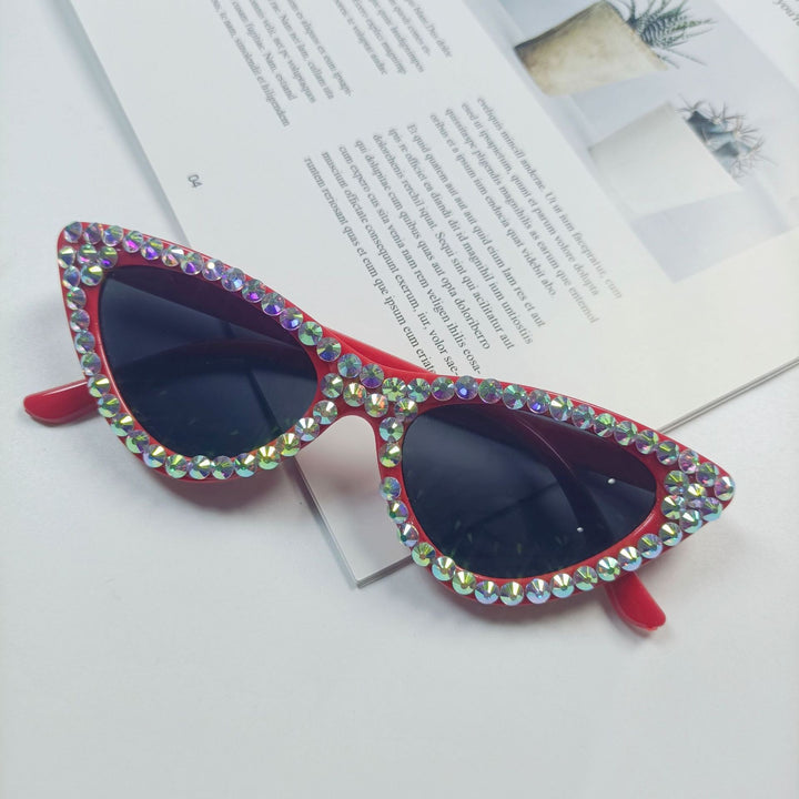 Dame Cat-Eye solbriller med glitrende krystallpynt Luvikno