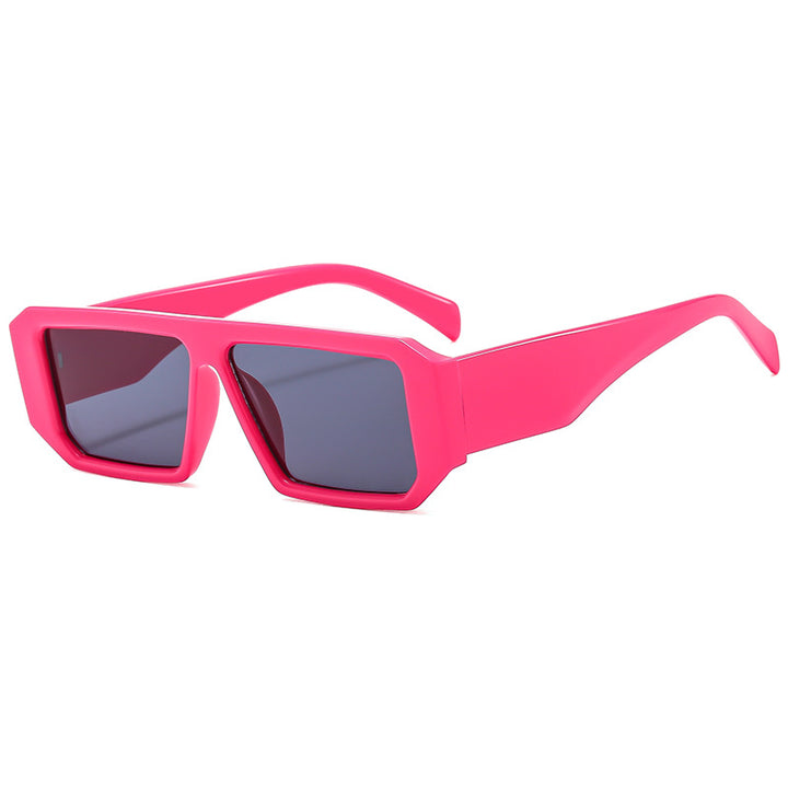 Dame moteriktig solbrille i iøynefallende geometrisk design Luvikno
