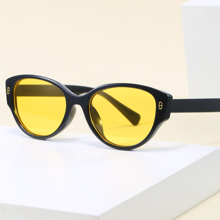 Dame Cat-Eye Solbrille med moderne plastikkramme Luvikno