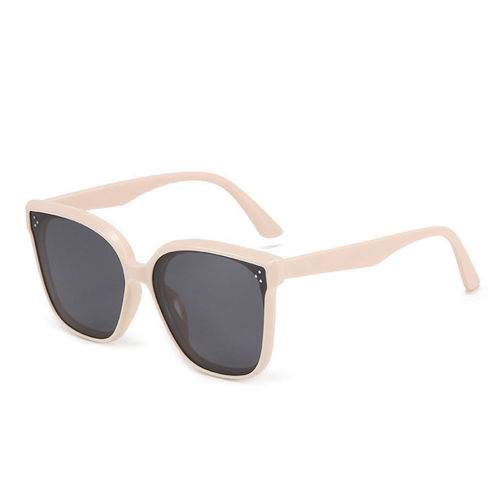 Dame Cat-Eye solbriller i elegant og moderne design Luvikno