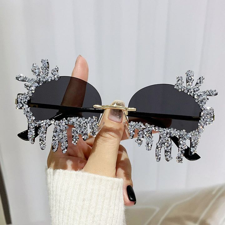 Dame Ekstravagant solbrille med glitrende strassdekorasjoner Luvikno