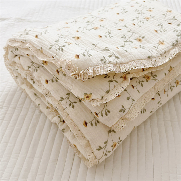 Unisex Pustende Muslinteppe med Blomster Volangdesign Luvikno