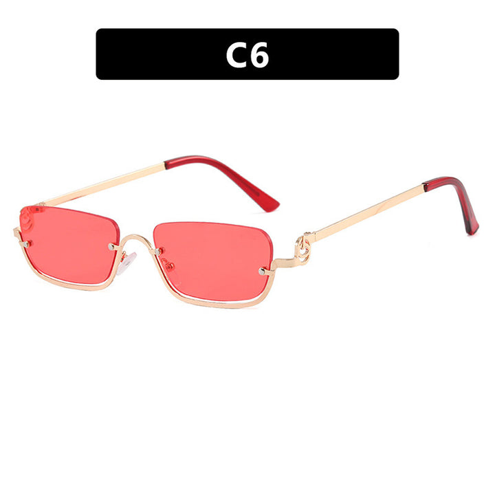 Dame firkantet solbrille med elegant metallramme Luvikno