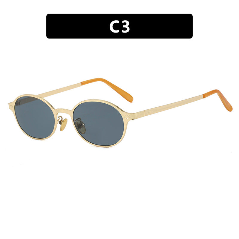 Dame rund brille med filigran metallramme og behagelige nesepads Luvikno