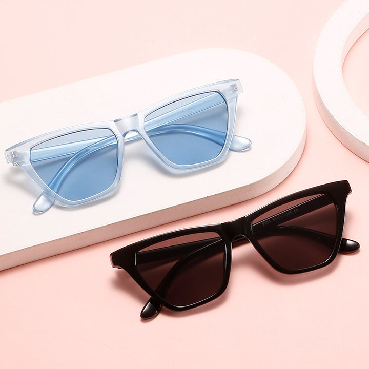 Dame Cat-Eye solbriller med innovativ, gjennomsiktig ramme Luvikno