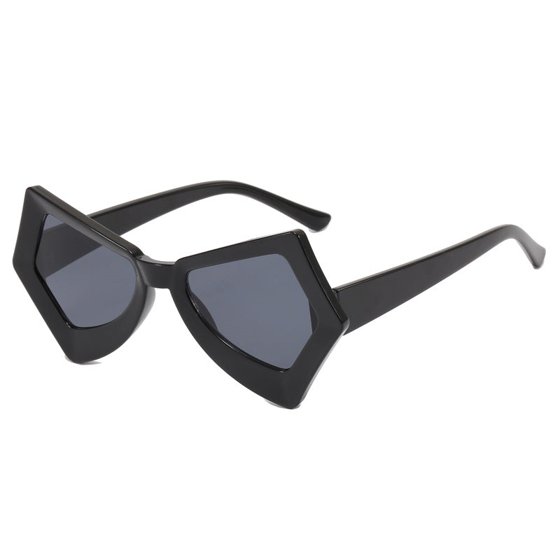 Dame polygonal solbrille i ekstravagant design Luvikno