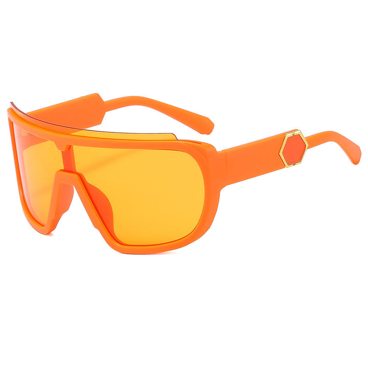Dame sporty solbriller med futuristisk design og bred front Luvikno