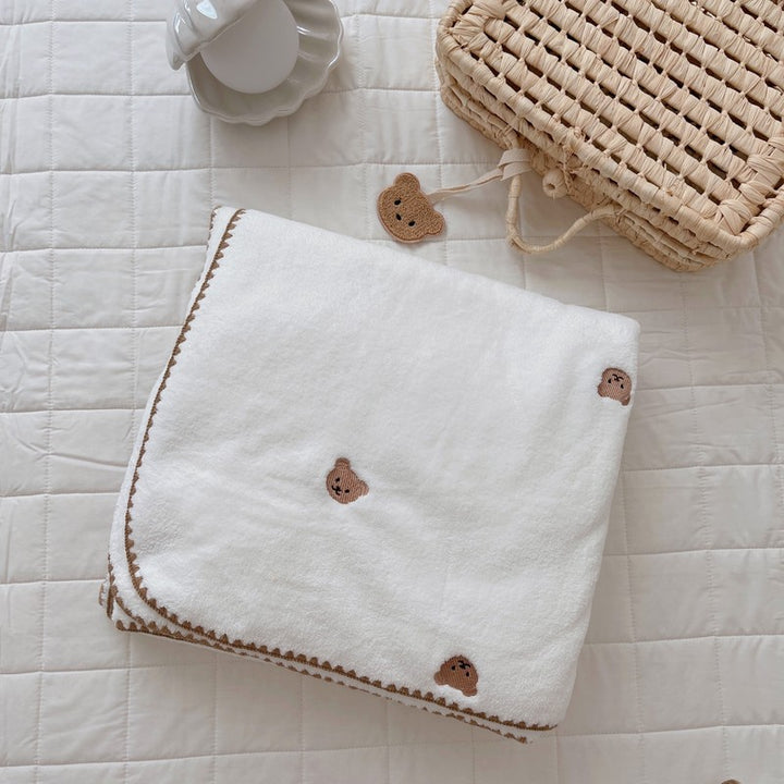 Unisex koseserie med søte bjørnmotiver Luvikno