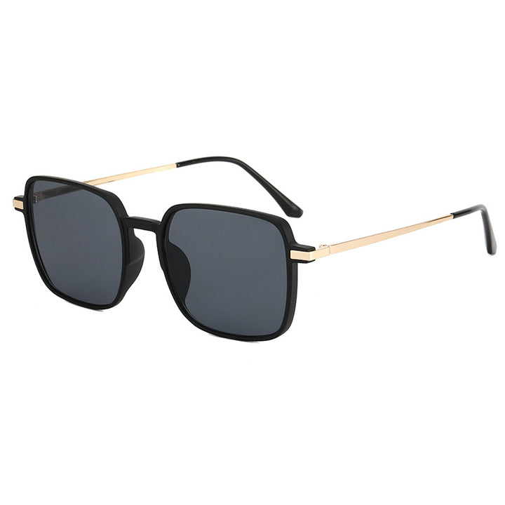 Dame moteriktig oversized solbrille med eksklusive metall-detaler Luvikno