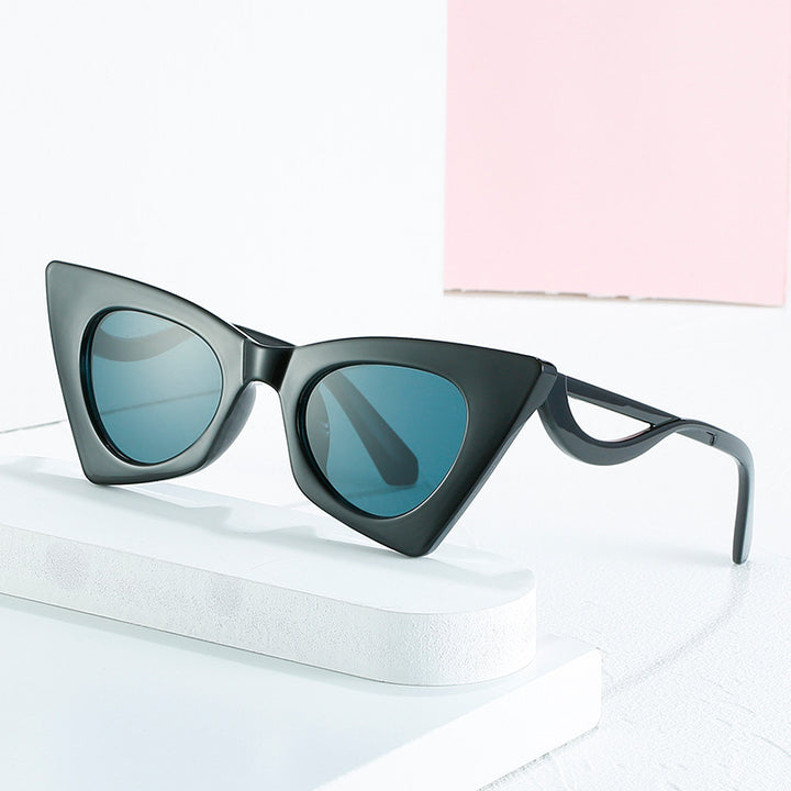 Dame Cat-Eye solbriller med elegante designelementer Luvikno