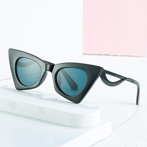 Dame Cat-Eye solbriller med elegante designelementer Luvikno