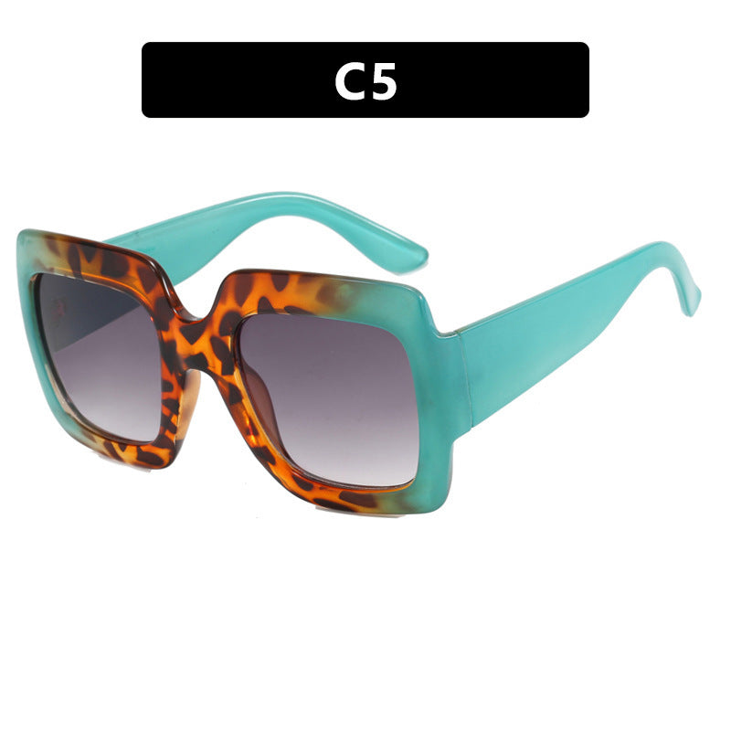 Dame oversized kvadratisk solbrille med markant skjoldpatt-design Luvikno
