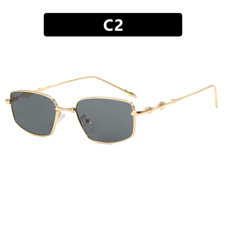 Dame moteriktig kvadratisk solbrille i unikt design Luvikno