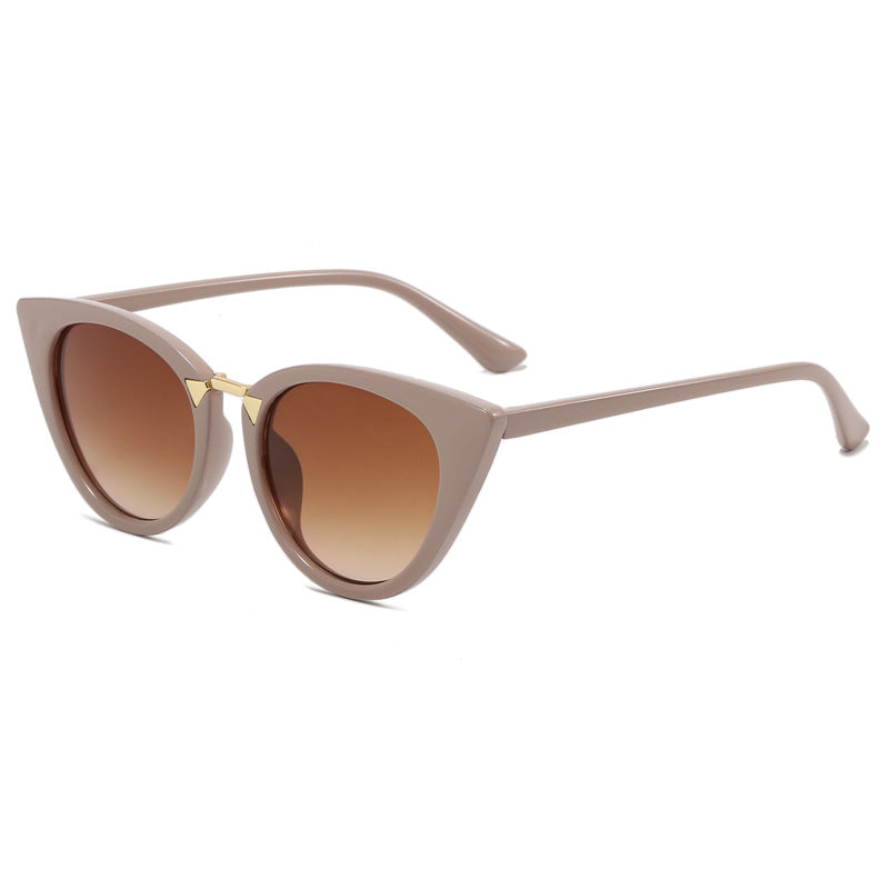 Dame Cat-Eye solbrille med elegant gull detaljer Luvikno