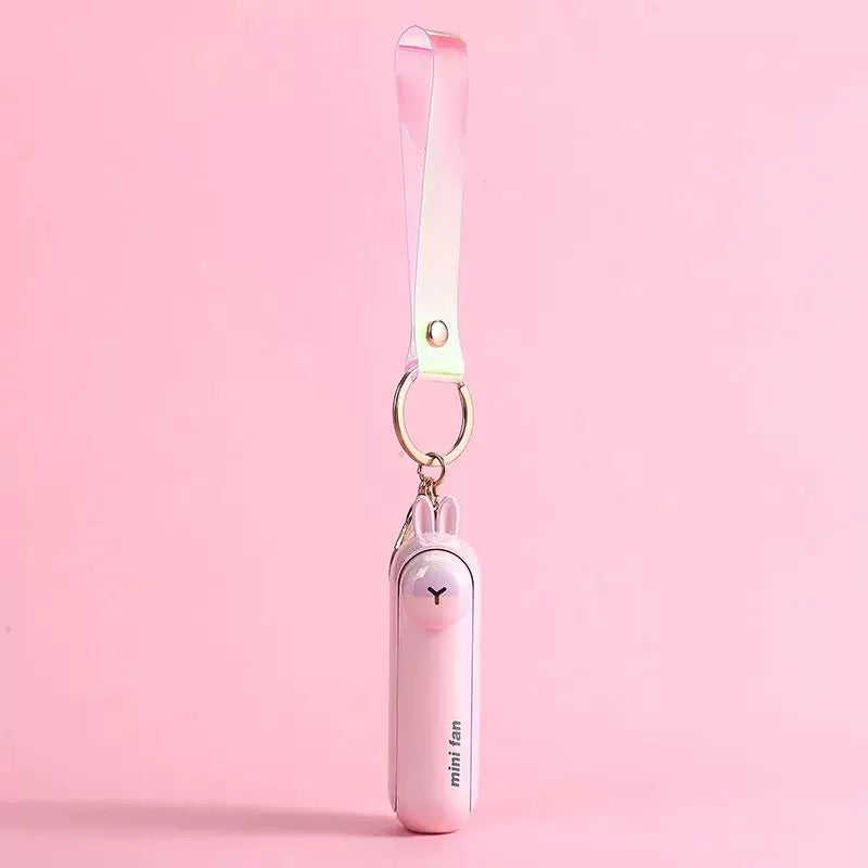 Unisex enhetsstørrelse oppladbar nøkkelring håndholdt mini-vifte med håndleddsstropp og ny art frosk charm Luvikno