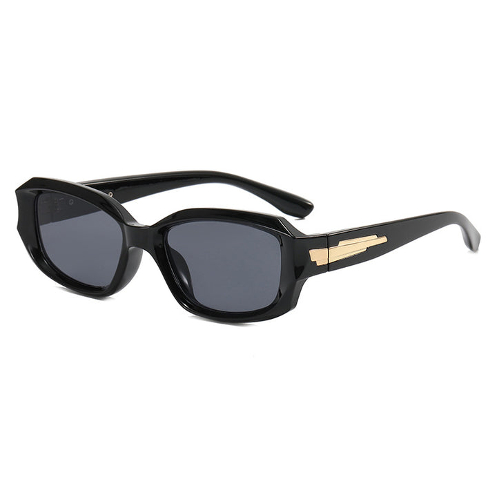 Dame moteriktig oversized solbrille med unik ramme Luvikno