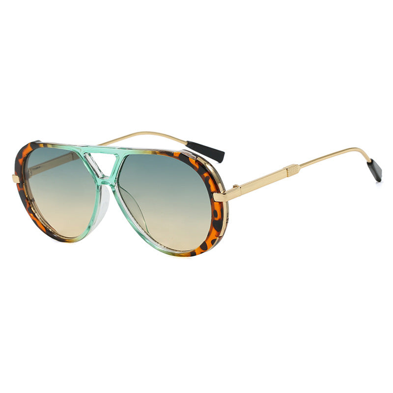 Dame fashionable solbriller i elegant pilotenstil Luvikno