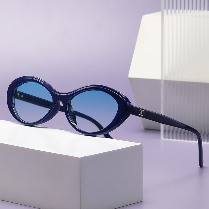 Dame stilige solbriller i oval design Luvikno