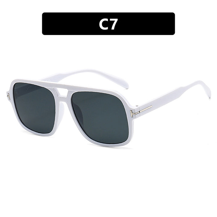 Dame solbrille i markant, kantet design med UV-beskyttelse Luvikno
