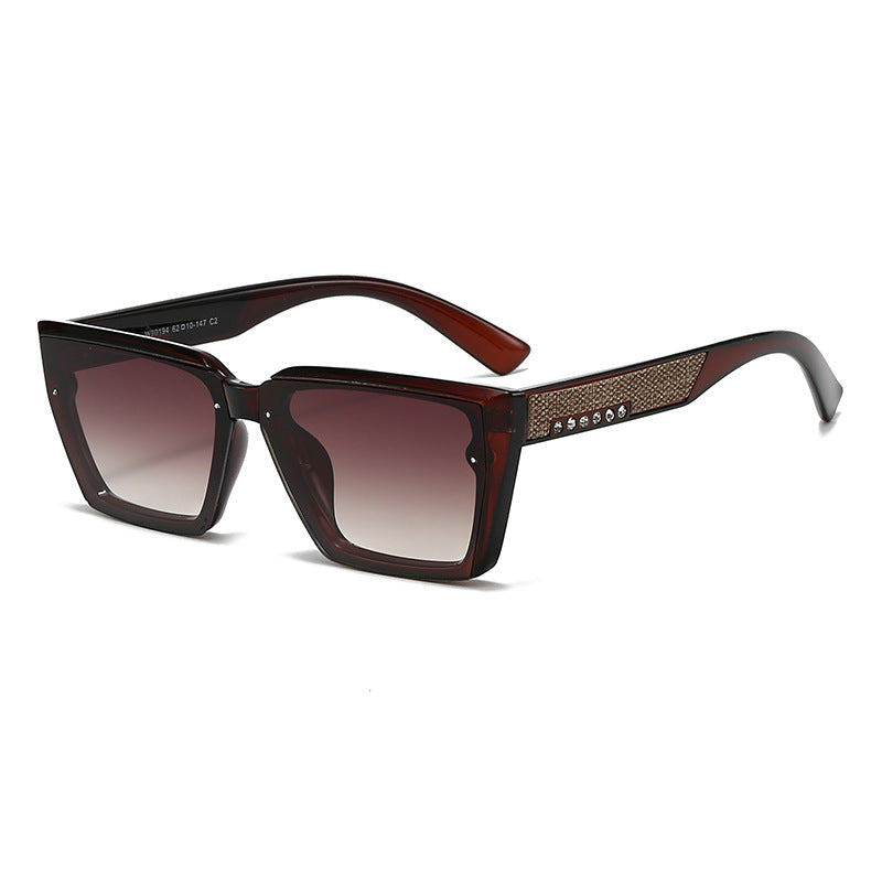 Dame stilig solbrille med glitrende detaljer Luvikno