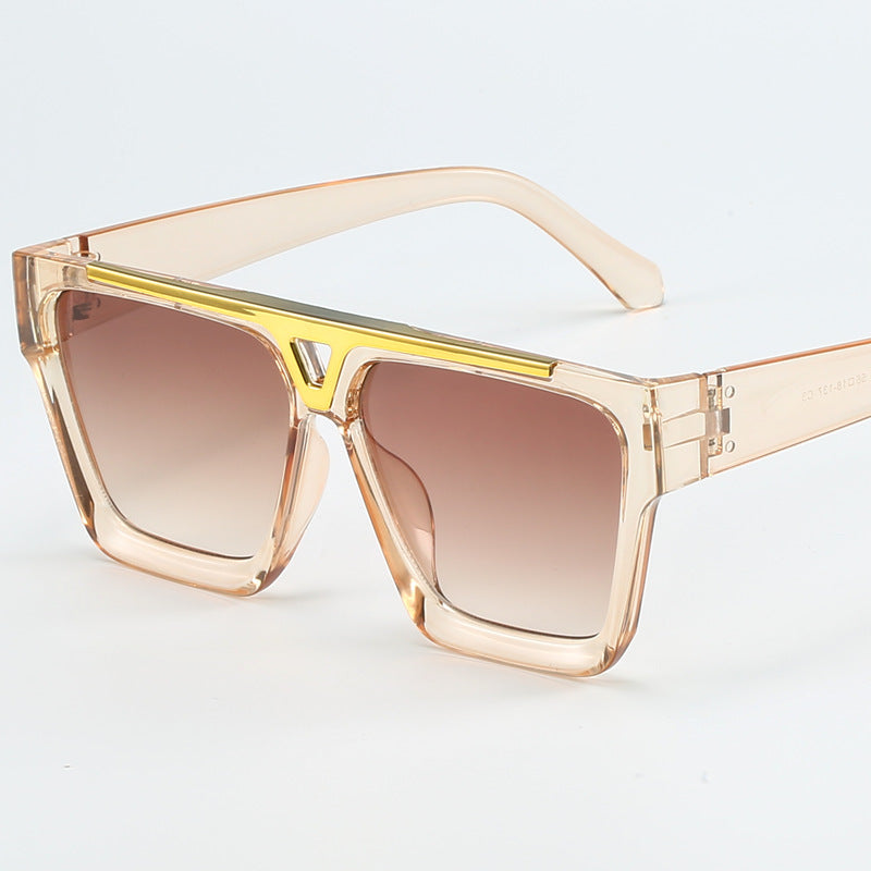 Dame moterik oversized solbrille med stilige gullaccent Luvikno