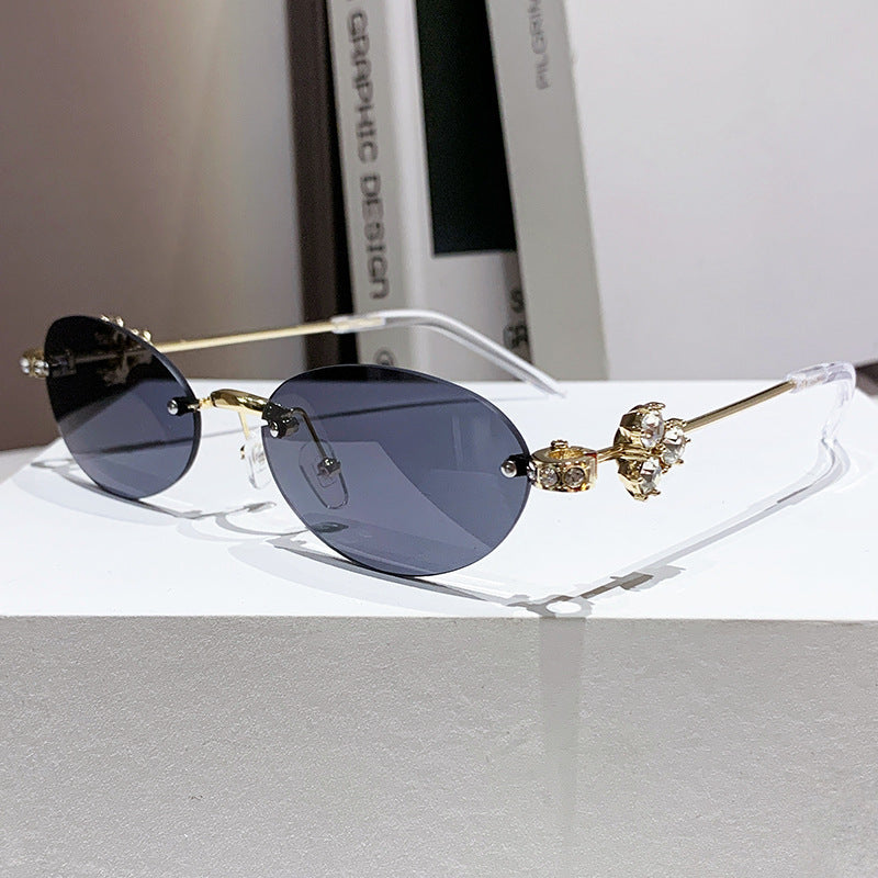 Dame elegant solbrille med geometrisk ramme Luvikno