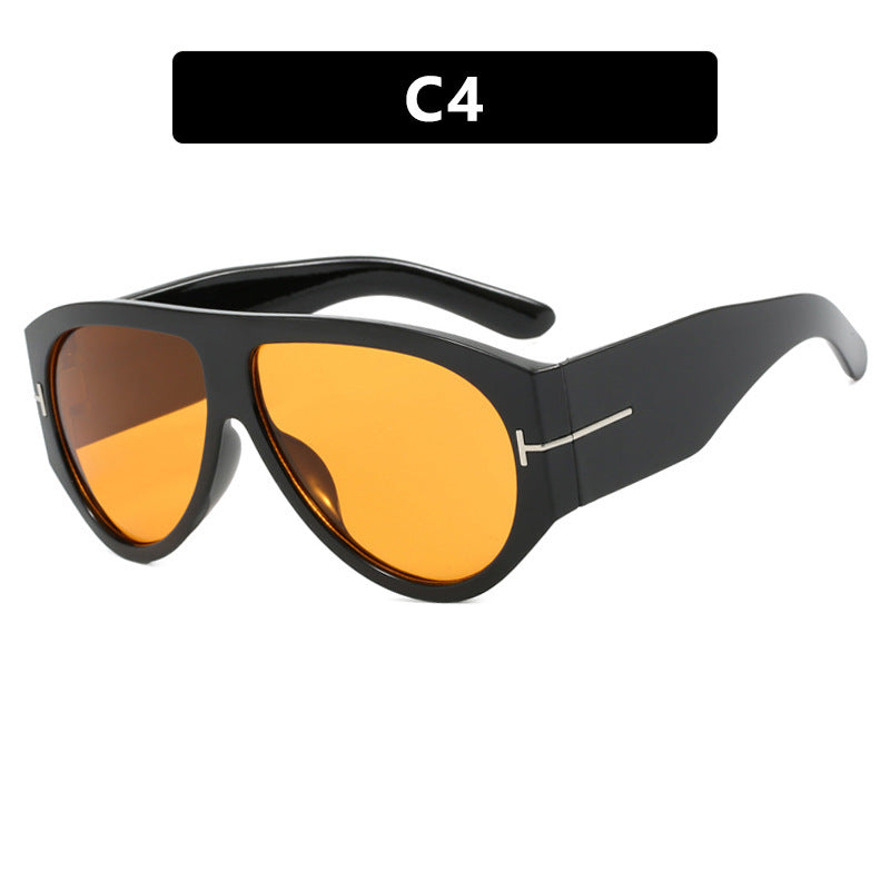 Dame elegant solbrille i markant design Luvikno