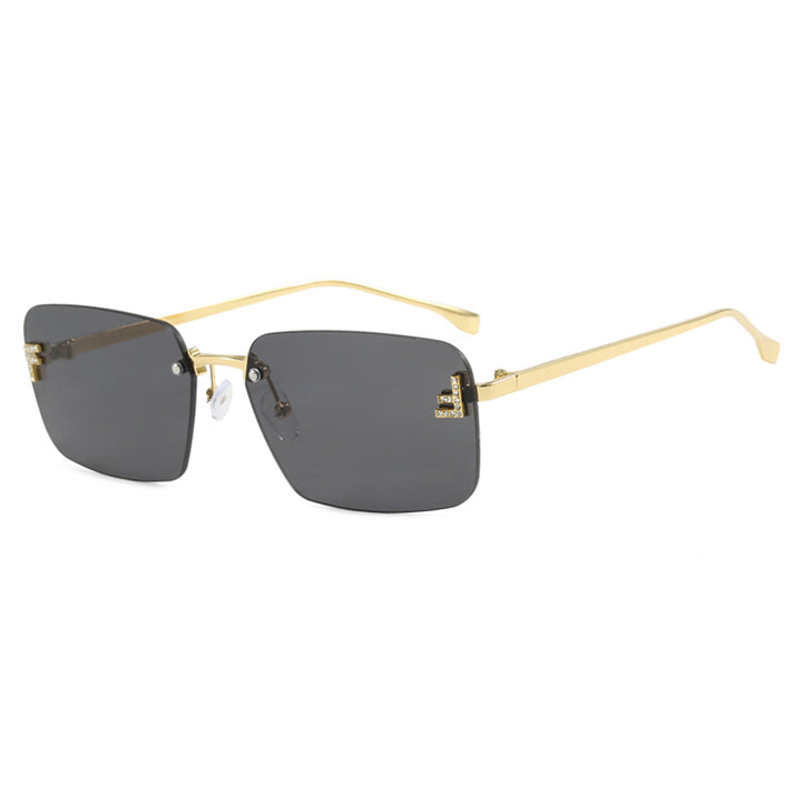 Dame kvadratisk solbrille med elegant gullramme og stilige linser Luvikno