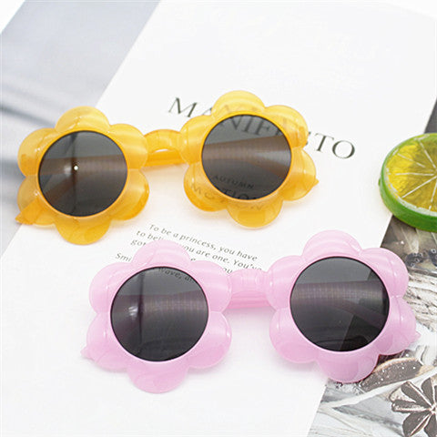 Dame solbrille i leken blomsterdesign Luvikno