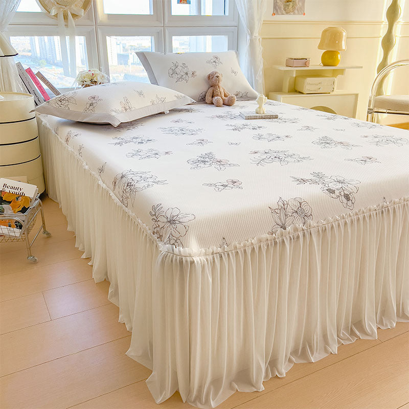 Dame Elegant og dekorativ sengeteppe-sett med lyst blomsterdesign Luvikno