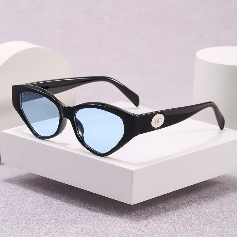 Dame trendy solbriller i elegant design Luvikno