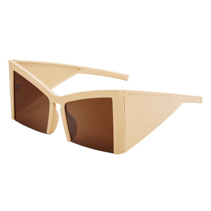 Dame futuristisk solbrille med markant vinkelramme Luvikno