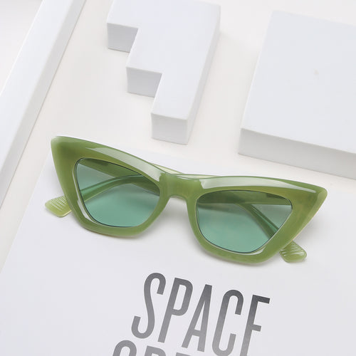 Dame Cat-Eye solbriller med moderne og elegant design Luvikno