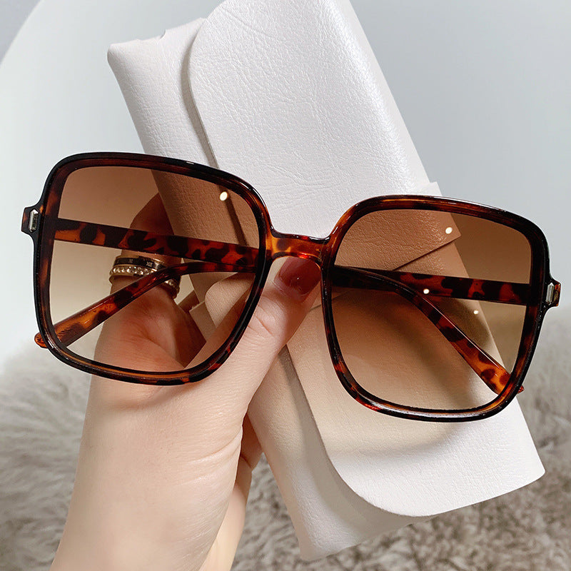 Dame Oversized Solbriller med UV-Beskyttelse og Elegant Design Luvikno