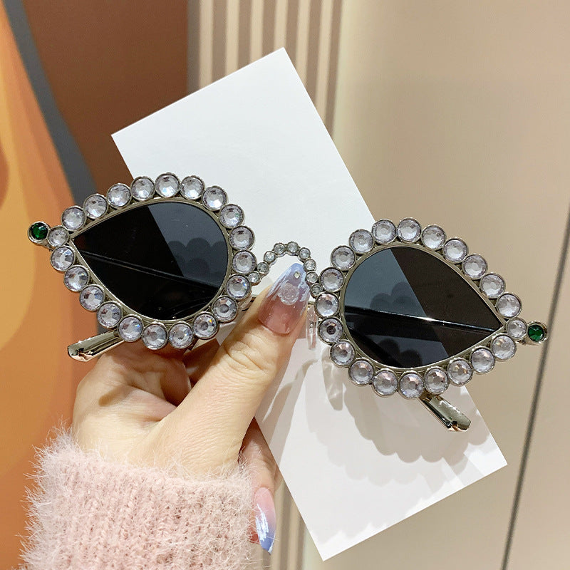 Dame Glamourøse solbriller med glitrende strass-detaljer Luvikno