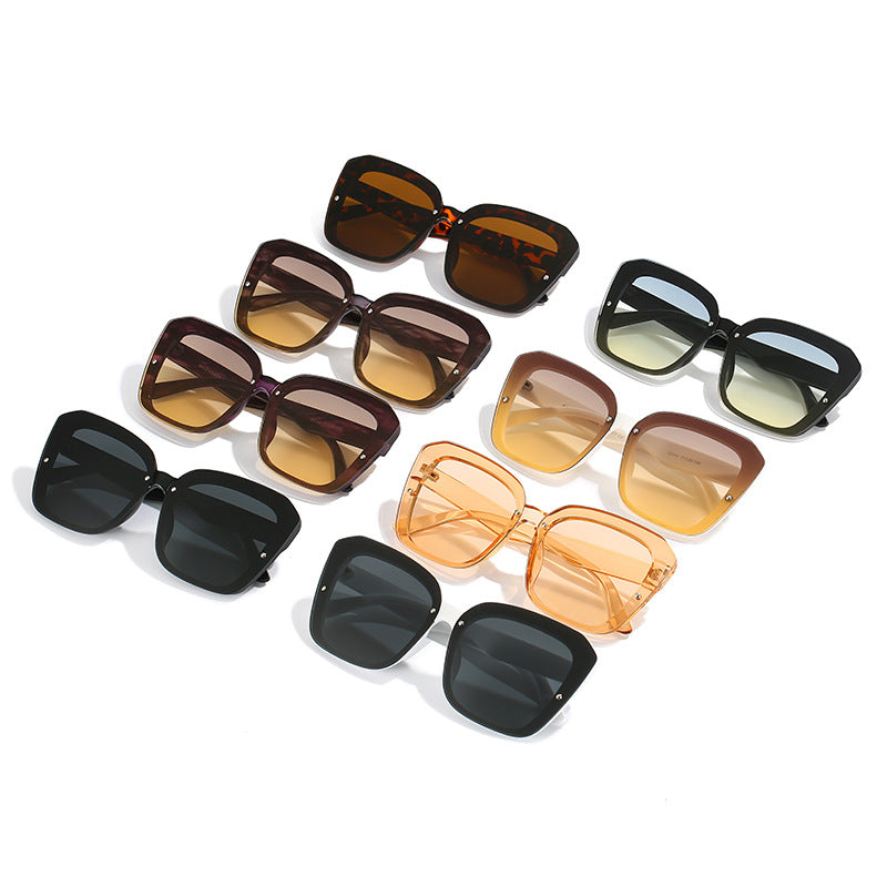 Damer oversized kvadratisk solbrille med sofistikert ramme Luvikno