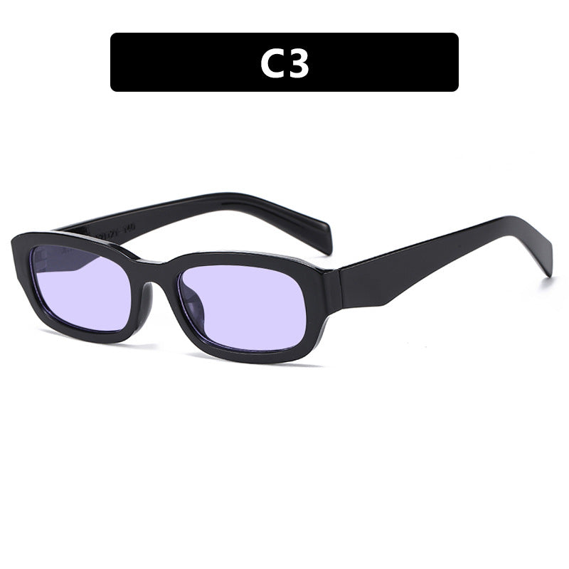 Dame moteriktig solbrille med stilfull, rektangulær ramme Luvikno
