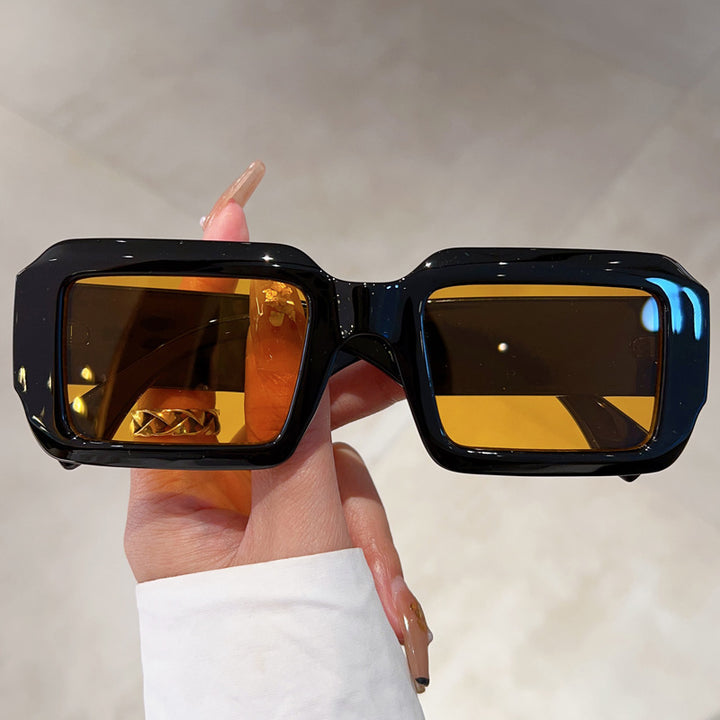 Dame oversized kvadratisk solbrille med moderne plastikkramme Luvikno