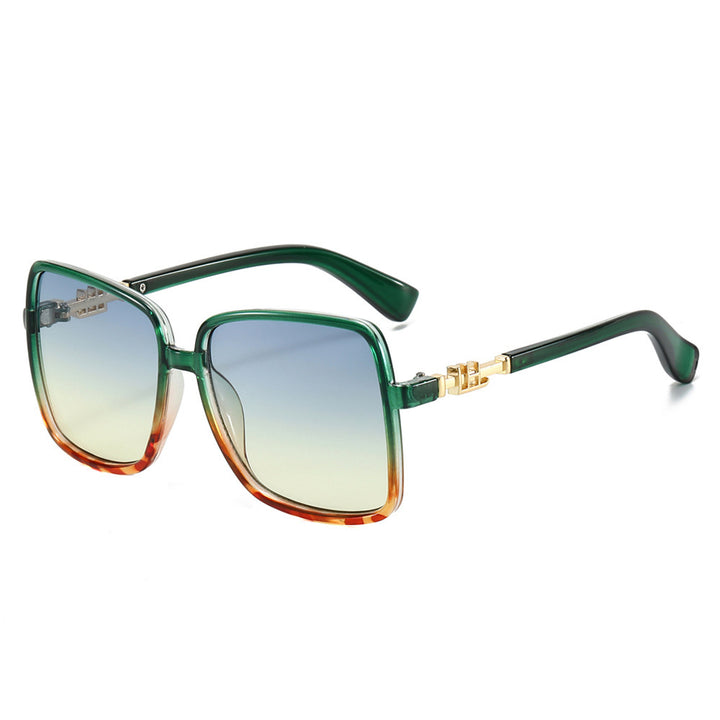 Dame solbrille med stor ramme og gradient Luvikno