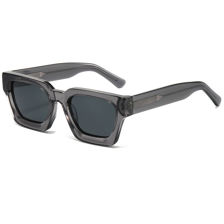 Dame designer solbrille med moderne, kvadratisk ramme og UV-beskyttelse Luvikno
