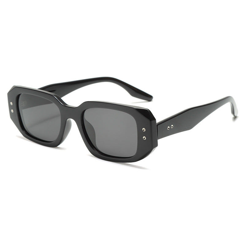 Dame moteriktig oversized solbrille med stilig ramme og UV-beskyttelse Luvikno