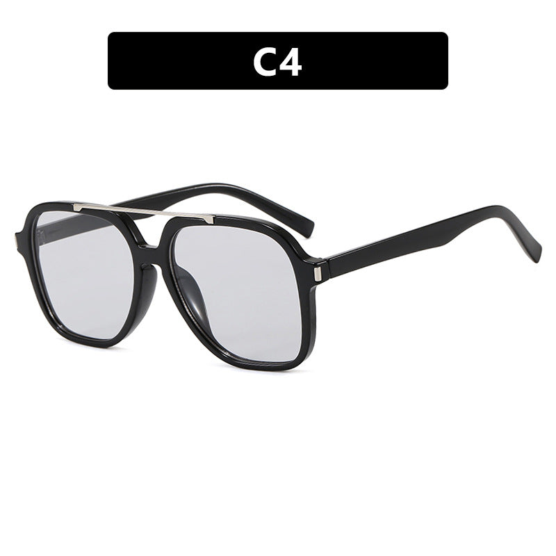 Dame kvadratisk solbrille med beskyttende UV-filter og elegant ramme Luvikno